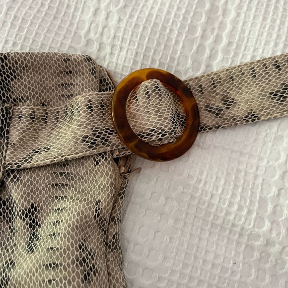 Zara Snakeskin print skort. There are shorts inside the skirt. - Picture 3 of 4